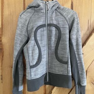 Lululemon scuba hoodie size 4